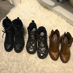 Lot of 3 pairs boots